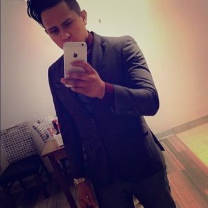 Meet your Posher, Axel